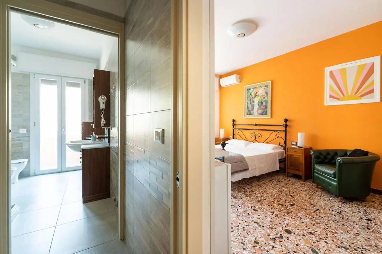 Ferienhaus Holistay Suites Venezia Mestre