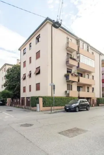 Holistay Suites Venezia Mestre 0*,  Italien